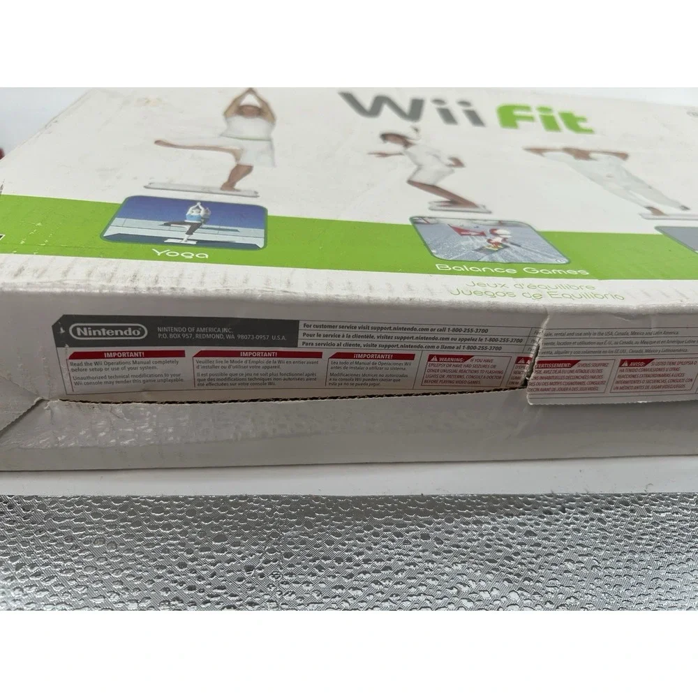 Nintendo Wii Fit Balance Board Only Original Box & Protective Cover